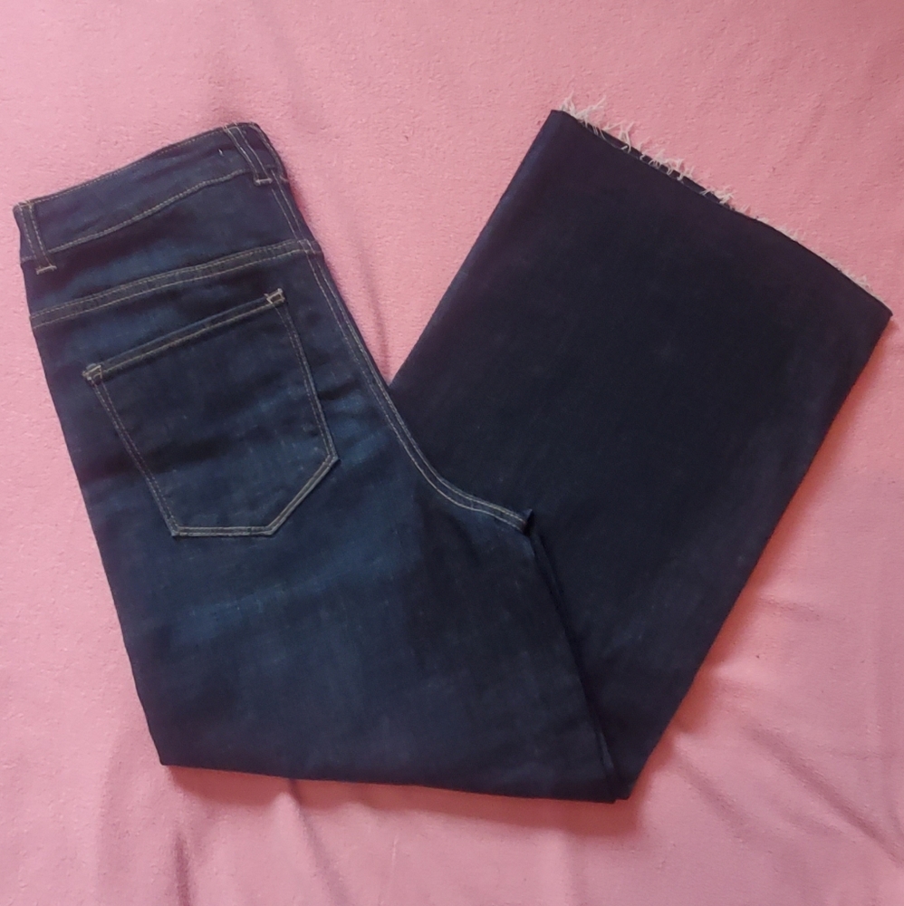 NWT GB Dark Wash Wide Leg Cropped Jeans